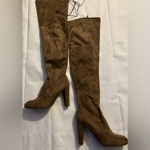 Tan boots size 7. $20 or trade.